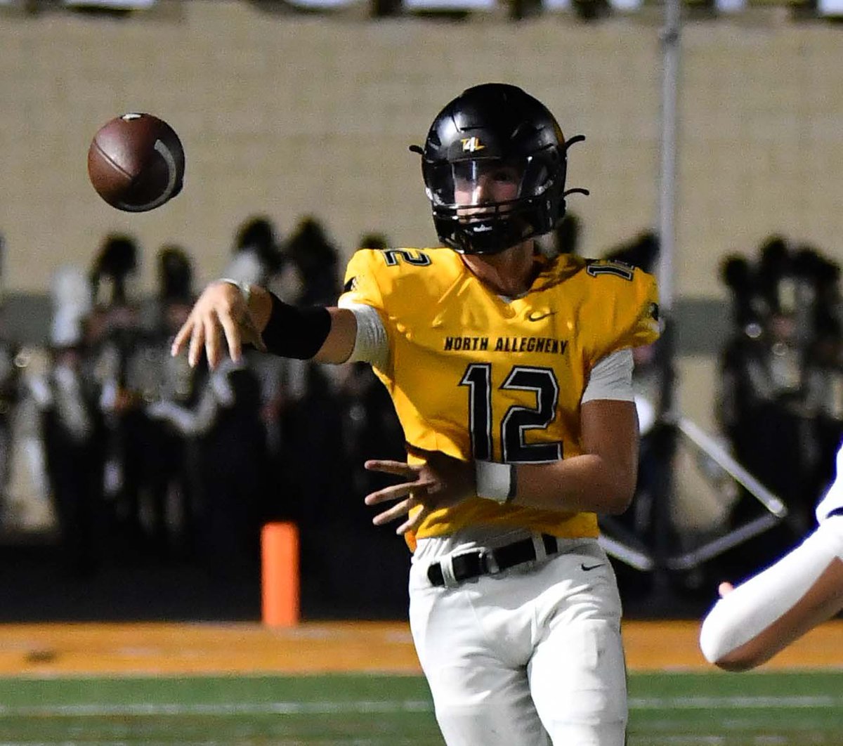 First three weeks highlights. Starting off the season 3-0.
<a href="/nafootball_tfl/">NA Football T4L</a> <a href="/PA_TodaySports/">PA Today</a> <a href="/NATigerAthletic/">NATigers</a> <a href="/wpialsportsnews/">WPIAL Sportsmen</a> 
<a href="/PRZPAvic/">VicCastilloPRZ</a> 

hudl.com/v/2Q3x0d