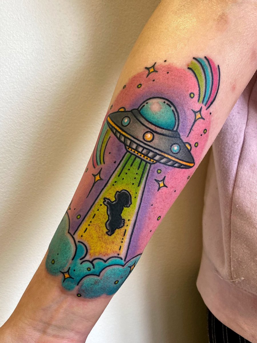 *ufo sounds*