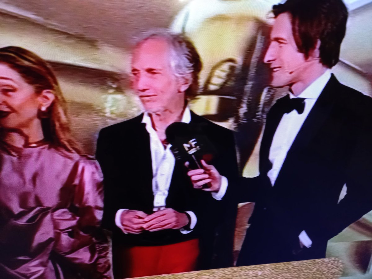 DAMIANDAMENE's tweet photo. Boy Olmi fue disfrazado de Mickey Mouse y Carola Reyna de Minnie.
#MartinFierro #MartinFierro2024 https://t.co/k82uVRdAgy