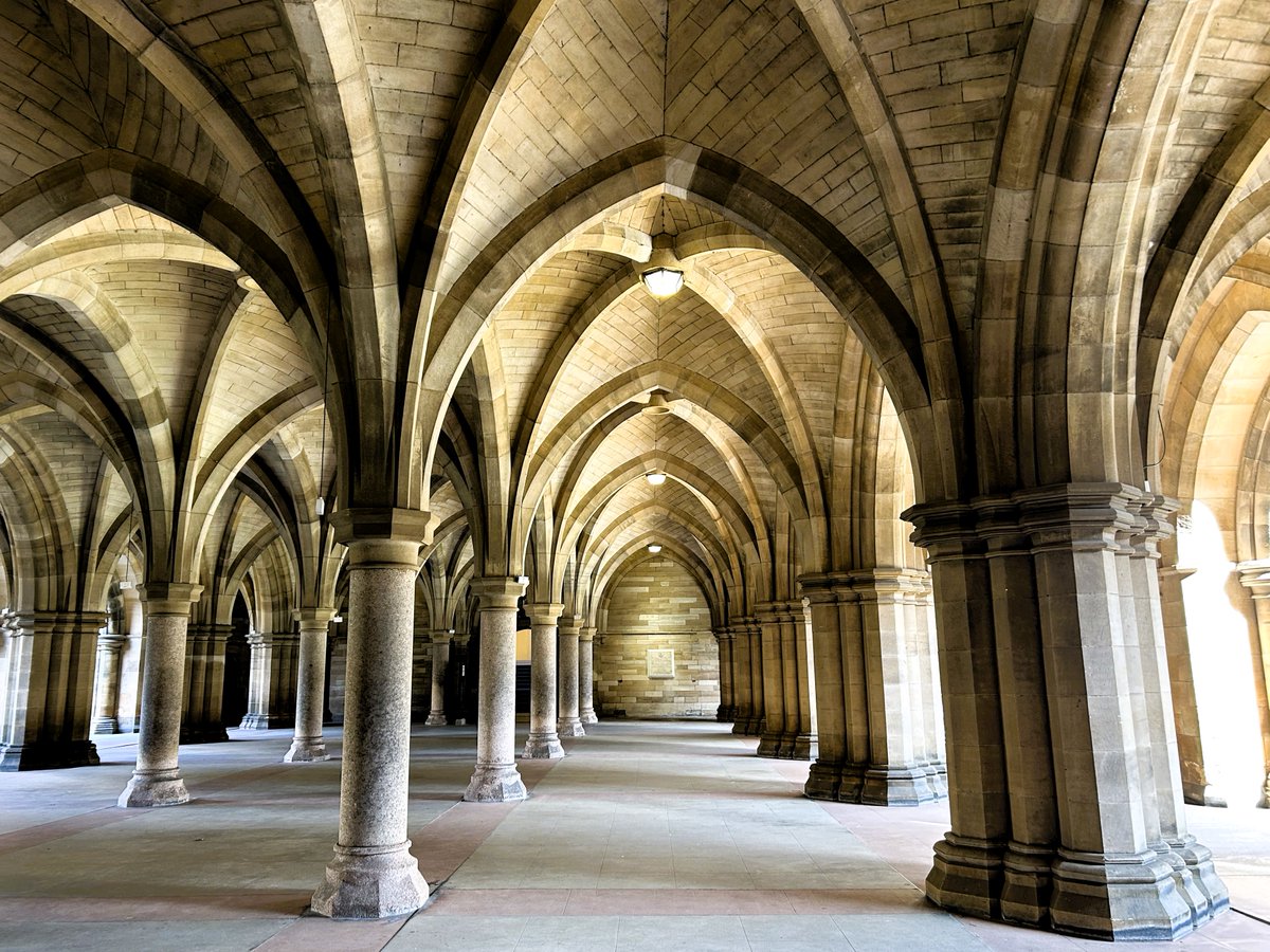 AttersonBarbara's tweet image. #AlphabetChallenge #WeekKforKnowledge 

Glasgow University, founded in 1451. Its motto is Via Veritas Vita (The Way, The Truth, The Life). It provides the #Knowledge base that prepares students for careers in law, medicine, engineering, et al.

Have the best of days everyone 😊