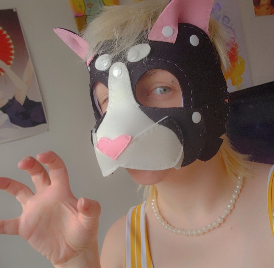Feistypuppypaws's tweet photo. Hello cuties!!!! Official announcement that I've repatterned and finalized my kitten and my pup hoods! Both will be back up for adoption in my shop (link in bio) very very shortly thank you all so so much♡♡

#petplay #pupplay #catboy #humanpup  #puphood #cathood https://t.co/qVjzby1MGR
