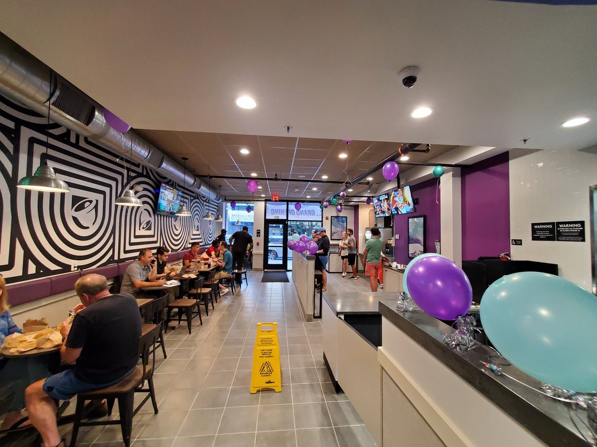 pqliving's tweet photo. CERTIFIED OPEN: Taco Bell Cantina (808 7th St NW) is open for service in Chinatown & @DowntownDCBID. Screen based ordering is very easy! #bedowntown #dcisopen https://t.co/AMAKh8GSWF