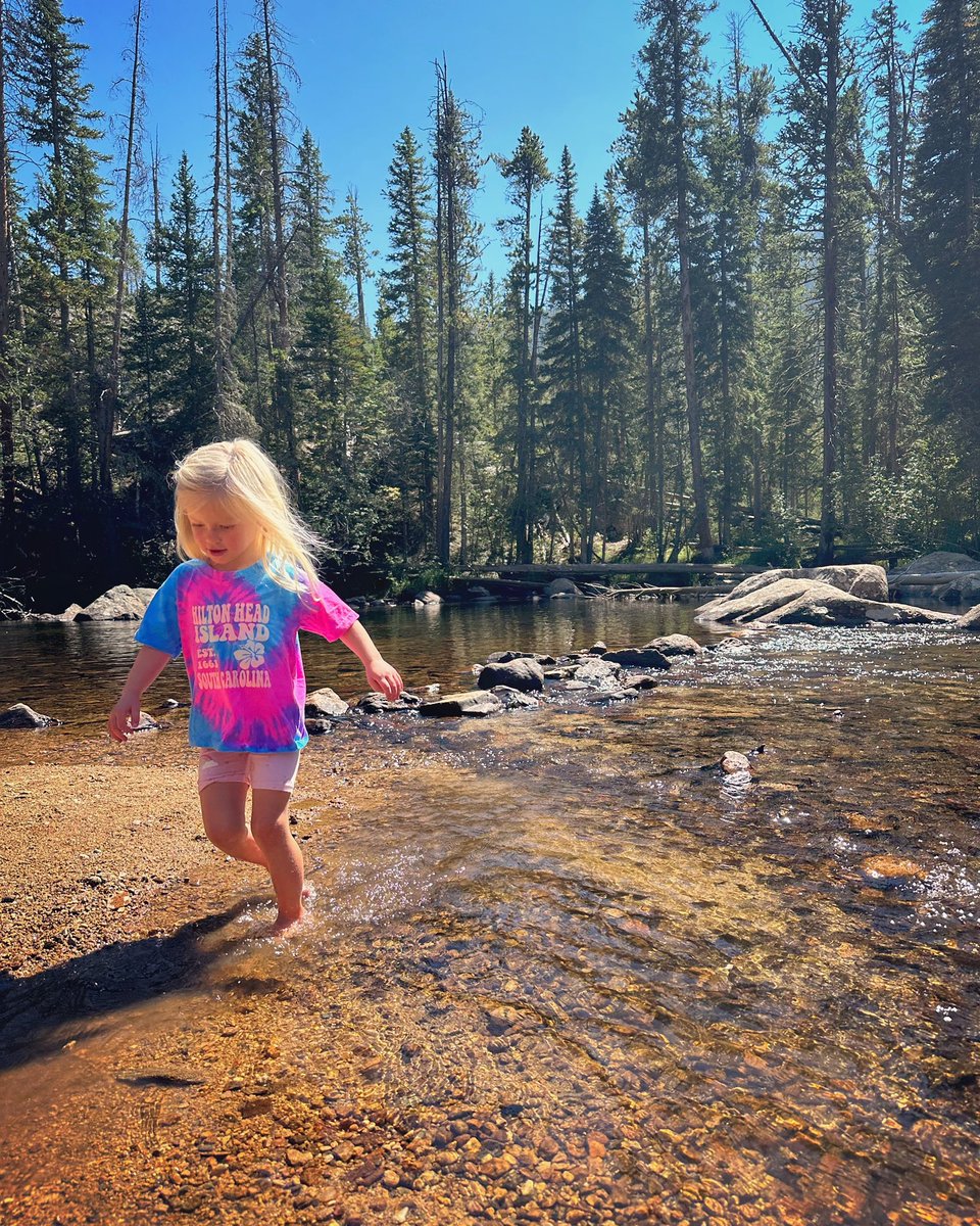KellyJean80's tweet photo. Just out living her best life.  #preschooler https://t.co/HEWIcfI53S