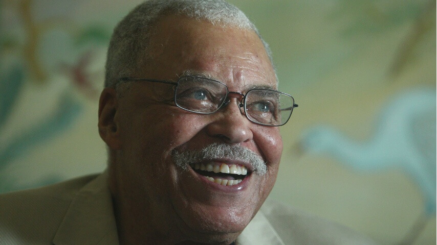 R.I.P. James Earl Jones, EGOT-awarded actor and unmistakable voice of Darth Vader dlvr.it/TD2PHm