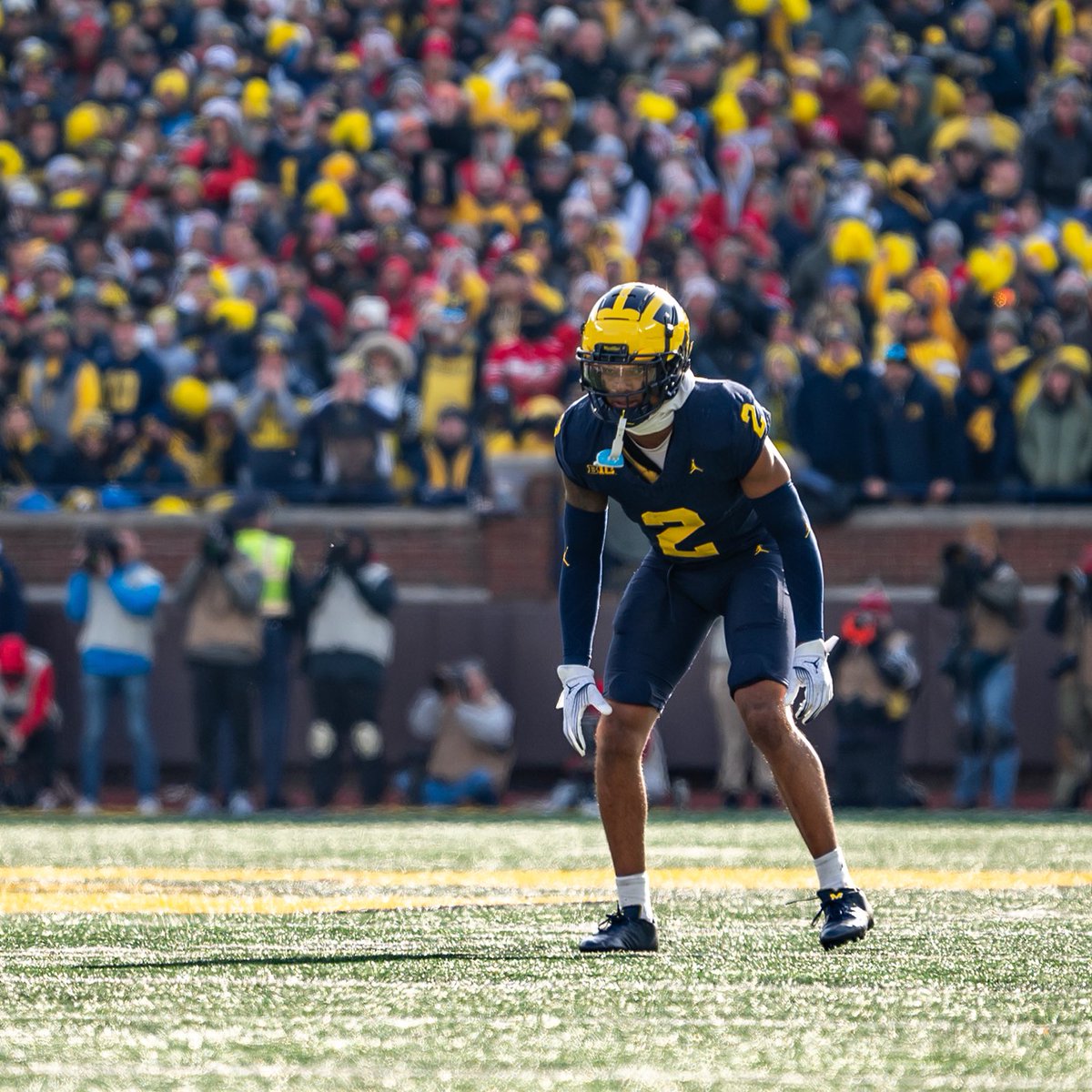 Victor singleton (@victorsin__) on Twitter photo Blessed to receive an offer from <a href="/UMichFootball/">Michigan Football</a>!!
<a href="/adamgorney/">Adam Gorney</a> <a href="/GregSmithRivals/">Greg Smith</a> <a href="/AllenTrieu/">Allen Trieu</a> <a href="/SWiltfong_/">Steve Wiltfong</a> <a href="/Andrew_Ivins/">Andrew Ivins</a>
<a href="/CoachLMorgan/">LaMar Morgan</a> Blessed to receive an offer from <a href="/UMichFootball/">Michigan Football</a>!!
<a href="/adamgorney/">Adam Gorney</a> <a href="/GregSmithRivals/">Greg Smith</a> <a href="/AllenTrieu/">Allen Trieu</a> <a href="/SWiltfong_/">Steve Wiltfong</a> <a href="/Andrew_Ivins/">Andrew Ivins</a>
<a href="/CoachLMorgan/">LaMar Morgan</a>