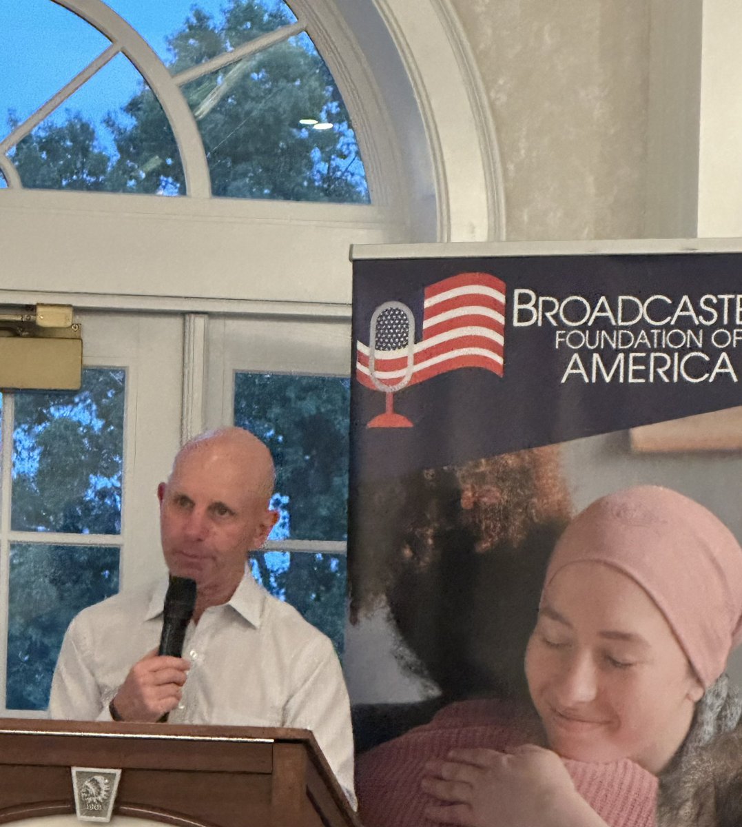 Great day raising money for the <a href="/BroadcastersFDN/">BroadcastersFDN</a> highlighted by MC Sean McDonough