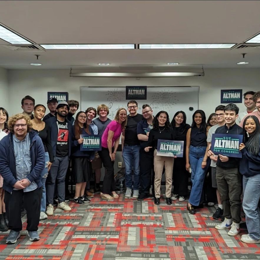 suealtman's tweet image. Young people should feel confident in their ability to afford their own home. But in every conversation I have with young people, I hear how concerned they are by the rising cost of rent and home prices. 

The next generation shouldn't be struggling to afford their first home