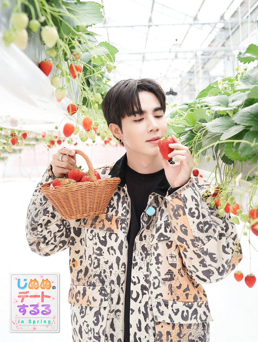 🎉𝗛𝗮𝗽𝗽𝘆 𝗕𝗶𝗿𝘁𝗵𝗱𝗮𝘆🎉

今日9/10は、Zeeさん（<a href="/zee_pruk/">Z</a>）のお誕生日🎂
おめでとうございます！
素敵な一年になりますように✨

💙「じぬデ」など楽天TVで出演作を☑
⇒tv.rakuten.co.jp/search/cast_st…

#HappyPrukPrukDay #ZeePruk
#ZeeNunew1stFMinJapan は9/23(月)12:00より見逃し配信開始予定