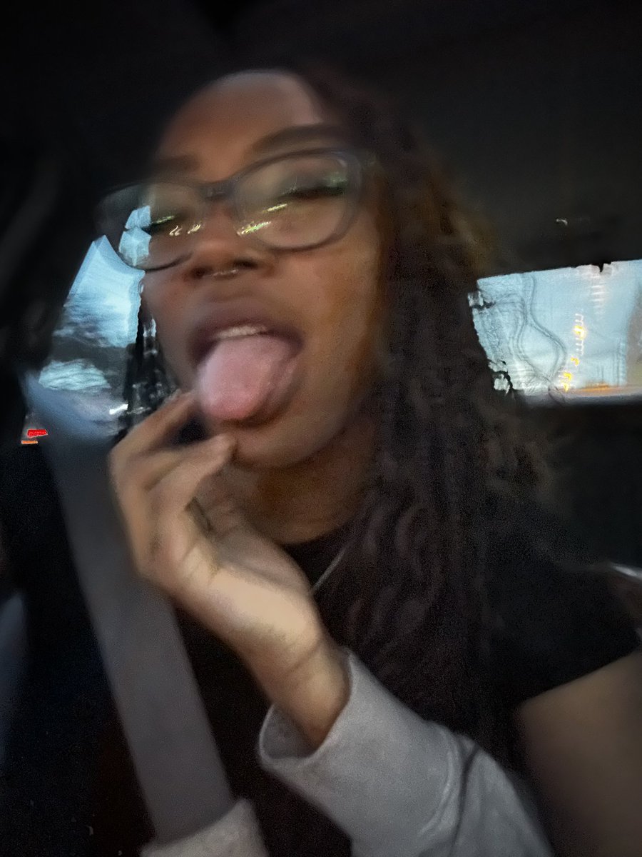 thekaylajoyy_'s tweet photo. #nevercomingoffthis https://t.co/7YDBTENNyn