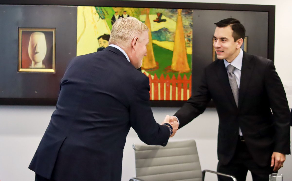 El presidente <a href="/DanielNoboaOk/">Daniel Noboa Azin</a> mantuvo reuniones con David Rae, CEO de Dundee Precious Metals y Wilson Pearce, director senior de Desarrollo de Negocios Globales de Canadian Commercial Corporation. Estas reuniones abordaron temas de cooperación y apoyo en torno a la generación de