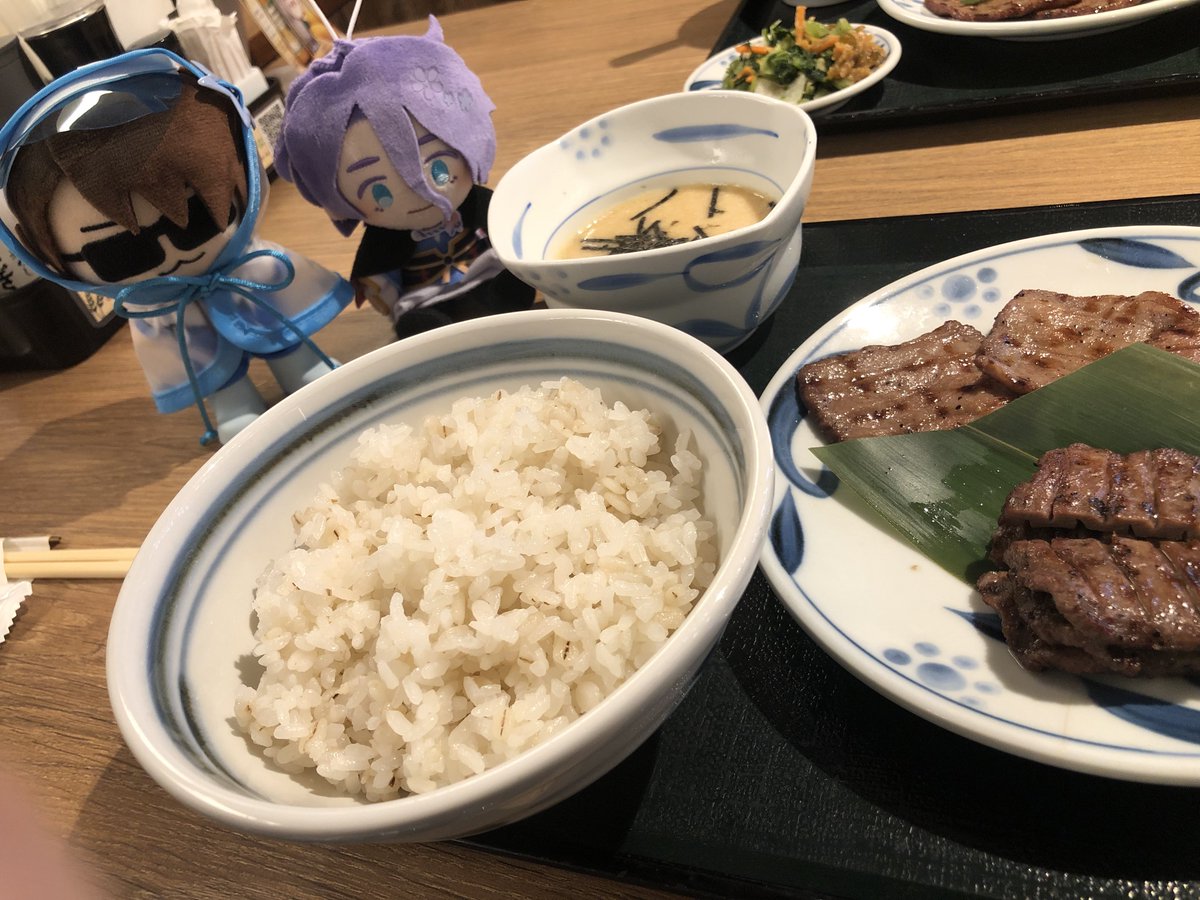 feak_tam's tweet photo. 昨日の充実ぶりがあまりにも凄すぎて……
さやねぇにもやっと会えたし！！あんちゃんとは次また来月刀ミュで会うし！笑笑
今日は観光とお土産探ししつつシブツタも行くー！ https://t.co/pXqVtAcUBi
