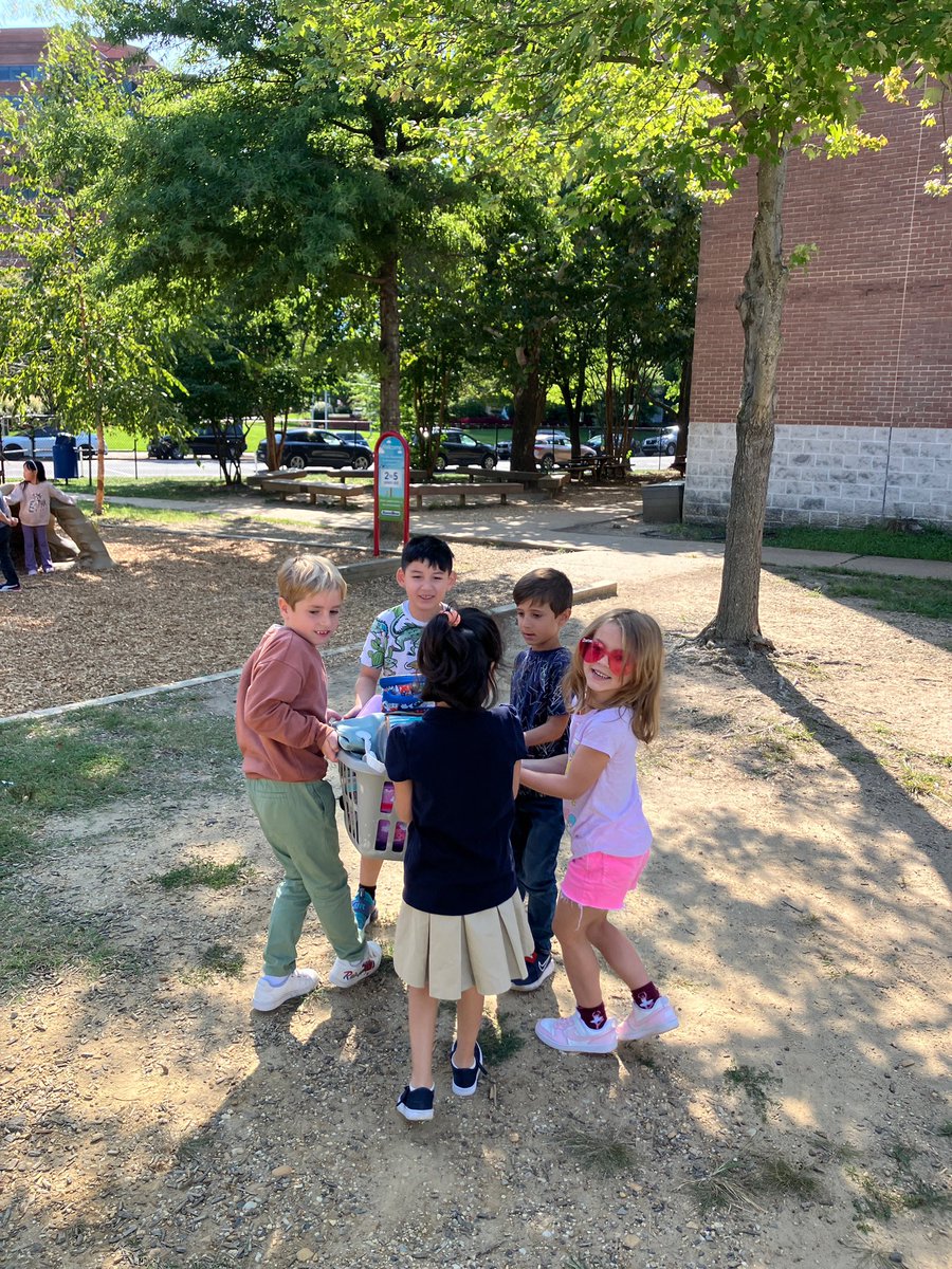 Claire Peters (@mrspeters_aps) on Twitter photo This week’s <a href="/Innovation_APS/">Innovation Elementary</a> SEL skill of the week is Cooperation. Our students show that they can work with others in many ways each day. One example is working together to carry the class lunches from recess to the cafeteria! This week’s <a href="/Innovation_APS/">Innovation Elementary</a> SEL skill of the week is Cooperation. Our students show that they can work with others in many ways each day. One example is working together to carry the class lunches from recess to the cafeteria!