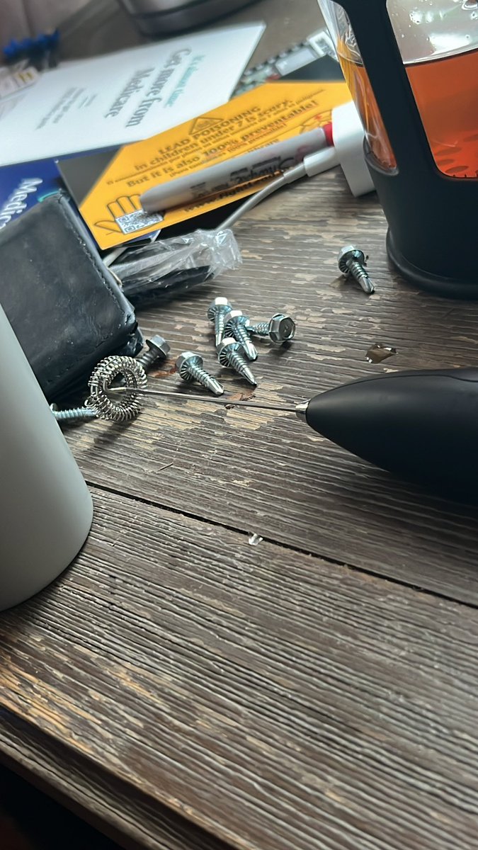 mrvue's tweet image. Been doing a good job not brining work home. Don’t know how these screws ended up in my pocket. #local3 #UnionStrong #sheetmetal