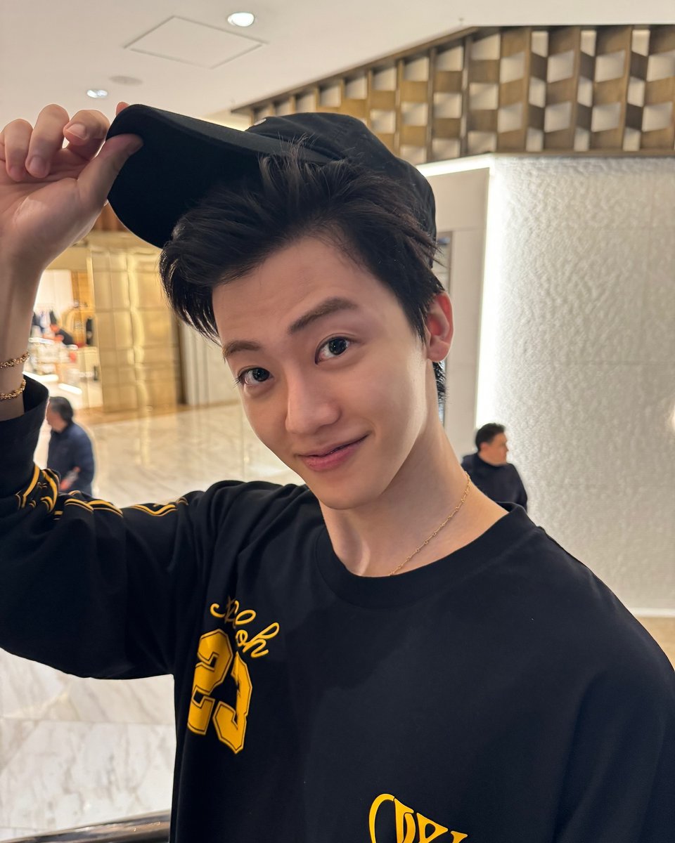 หล่อทะเล้นขี้เล่นฮีก็เก็บหมด นี่หรอผู้ชายใจดีที่ทำให้ใครก็คิดว่าเขาชอบเรา ดูจับต้องได้ แต่คือพี่แจมิน ㅜㅜㅜㅜㅜㅜㅜㅜ