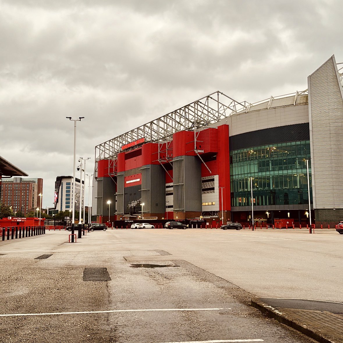 maddyoffline's tweet image. Morning from Old Trafford 👋

#MUFC | #OldTrafford