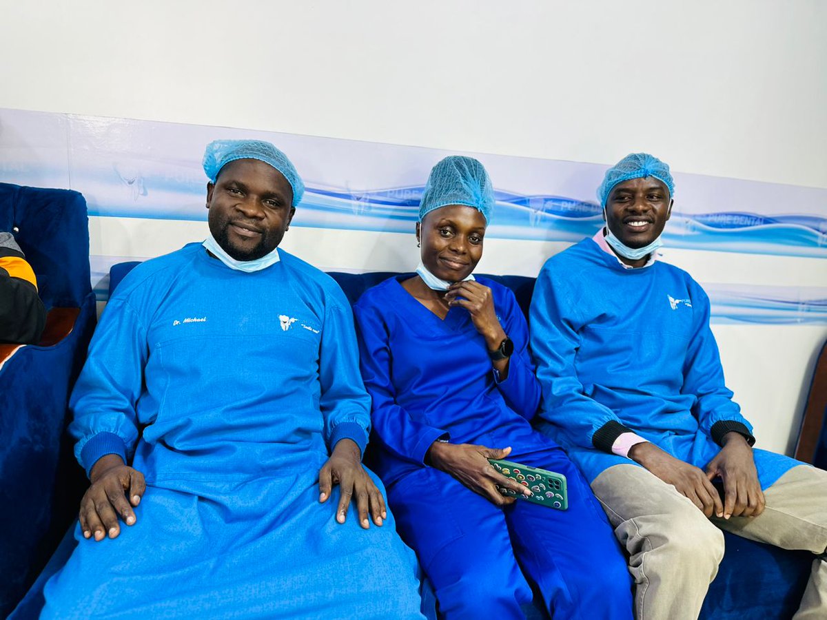 PureDental90's tweet image. Got dental questions or thinking about implants?

Tuesdays are YOUR day! 🦷💬 We’re here till 6 PM to chat, guide, and help you smile brighter.
Let’s make your smile unstoppable! 
Whats-app 0703 206 705.
#DentalCare #TuesdayTalks #SmileGoals