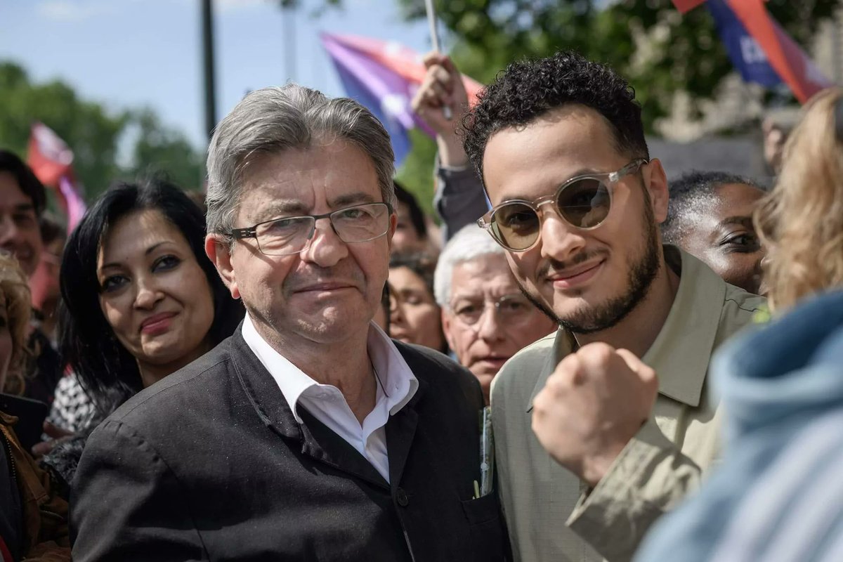 Oubliant qu'il est filmé, Mélenchon déclare : « Il faut mobiliser la jeunesse et les quartiers. Là se trouve la masse des gens qui ont intérêt à une politique de gauche. Tout le reste laissez tomber ! »
 fdesouche.com/2024/09/10/oub…