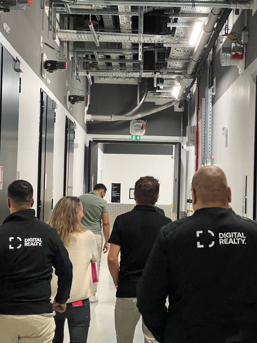 Digital Realty (France) tweet media