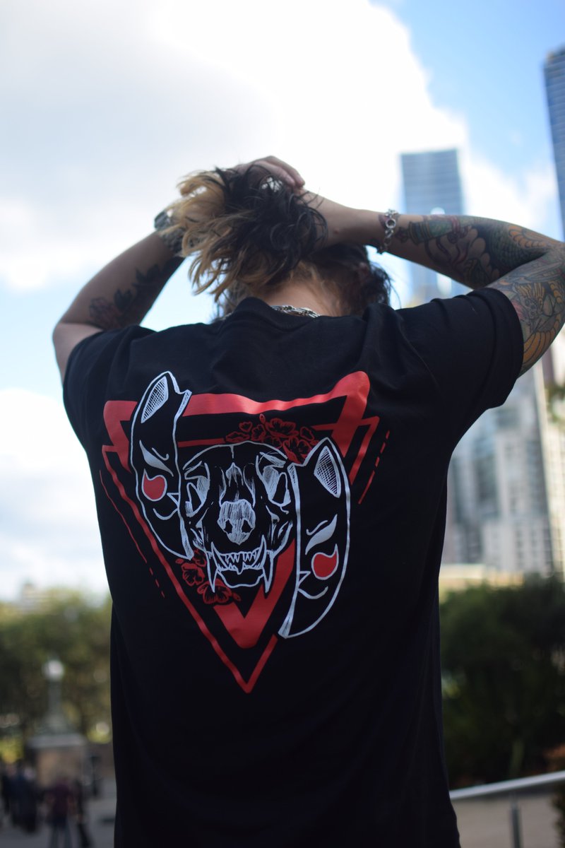 drawn and designed by me, made in melbourne. packed, modelled, and hyped up by my friends. 

new hawkie merch is coming. you got one week.

⚔️ the-egg-carton.com ⚔️