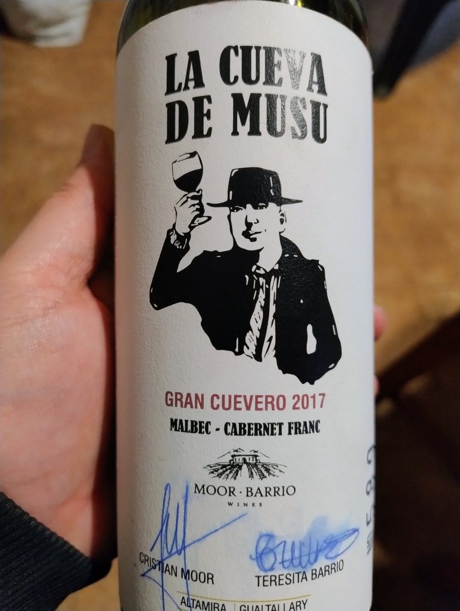 Primer flight de vacaciones <a href="/VinotecaMRWines/">Musu</a> <a href="/EscalaHumanaW/">Escala Humana Wines</a> <a href="/OnofriWines/">Onofri Wines</a>