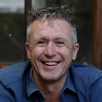 PrimaryClubAust's tweet photo. Meet the Guests - Australian Journalist and writer, @plalor is incredibly excited to meet you at the Baggy Green Dinner on 25 September, have you booked your ticket yet? https://t.co/edKBM53pcm #PrimaryClub50 https://t.co/57kUqi2vT4