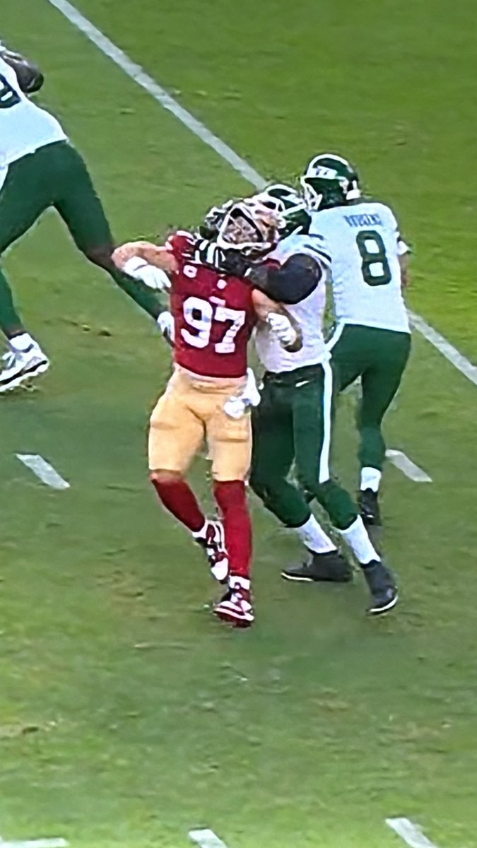 GETEMBOY's tweet image. Yo... @NFL PLEASE EXPLAIN? !!!