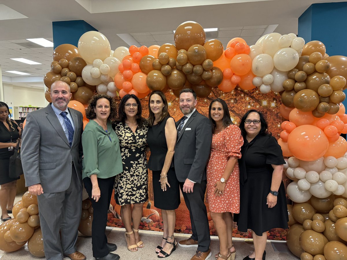 MrsMarrero_FFK8's tweet photo. Put first Scaled Principal’s Meeting was filled with great information on new systems, technology, internal funds, payroll, audits and updates. It is always great to see colleagues, share best practices &amp; learn together, in the BEST Region @MDCPSNorth @FienbergFisher @reaganlyn https://t.co/t2k3jVD47B