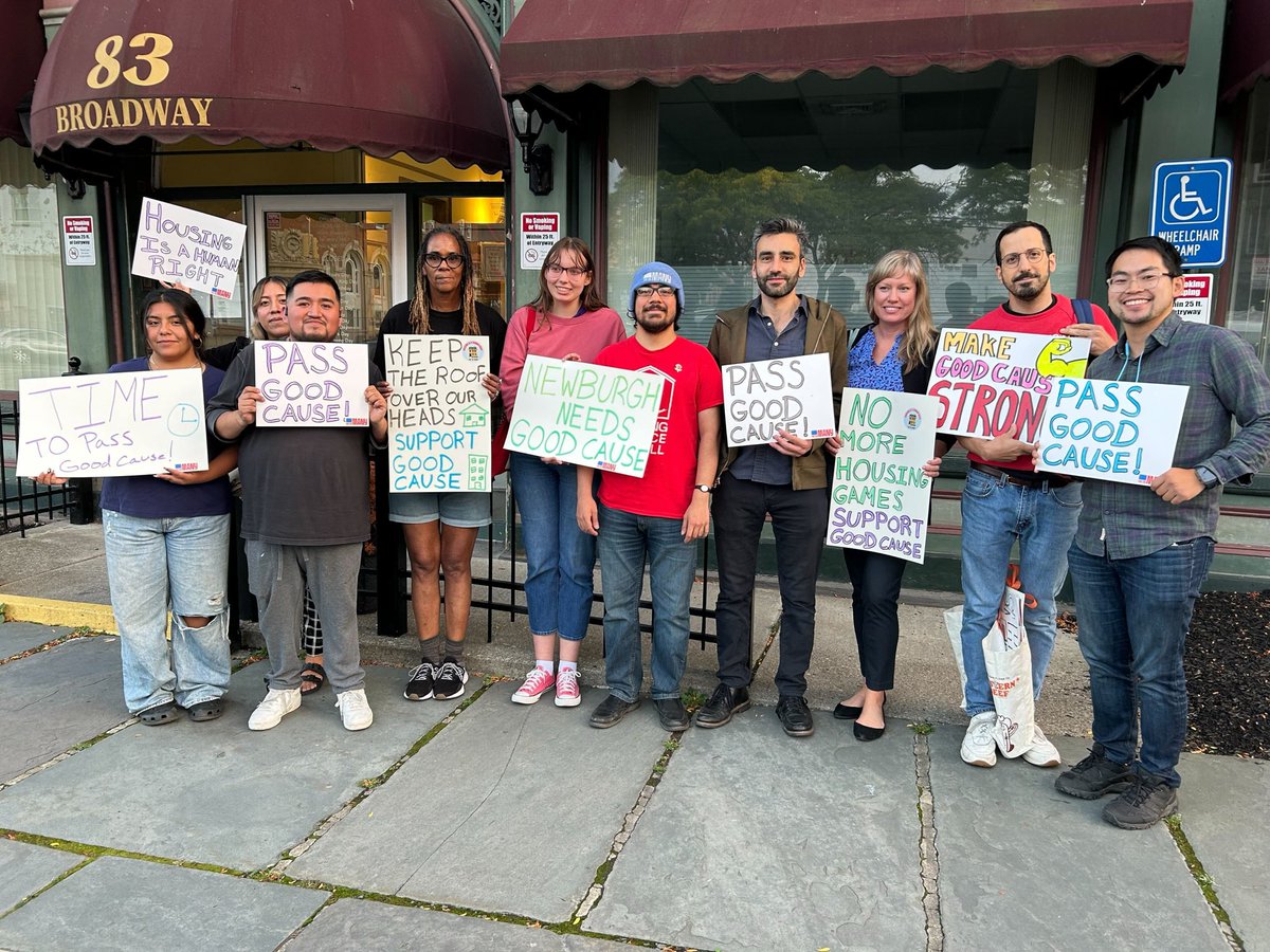 mhvdsa's tweet photo. Newburgh renters won Good Cause Eviction! We're organizing to stop unfair evictions and rent hikes because we've had enough of predatory landlords treating our homes as ATMs. Next: restore ETPA rent stabilization in Newburgh!

Shoutout to Councilmember Martinez and our members 👏 https://t.co/lECVUHdu4m