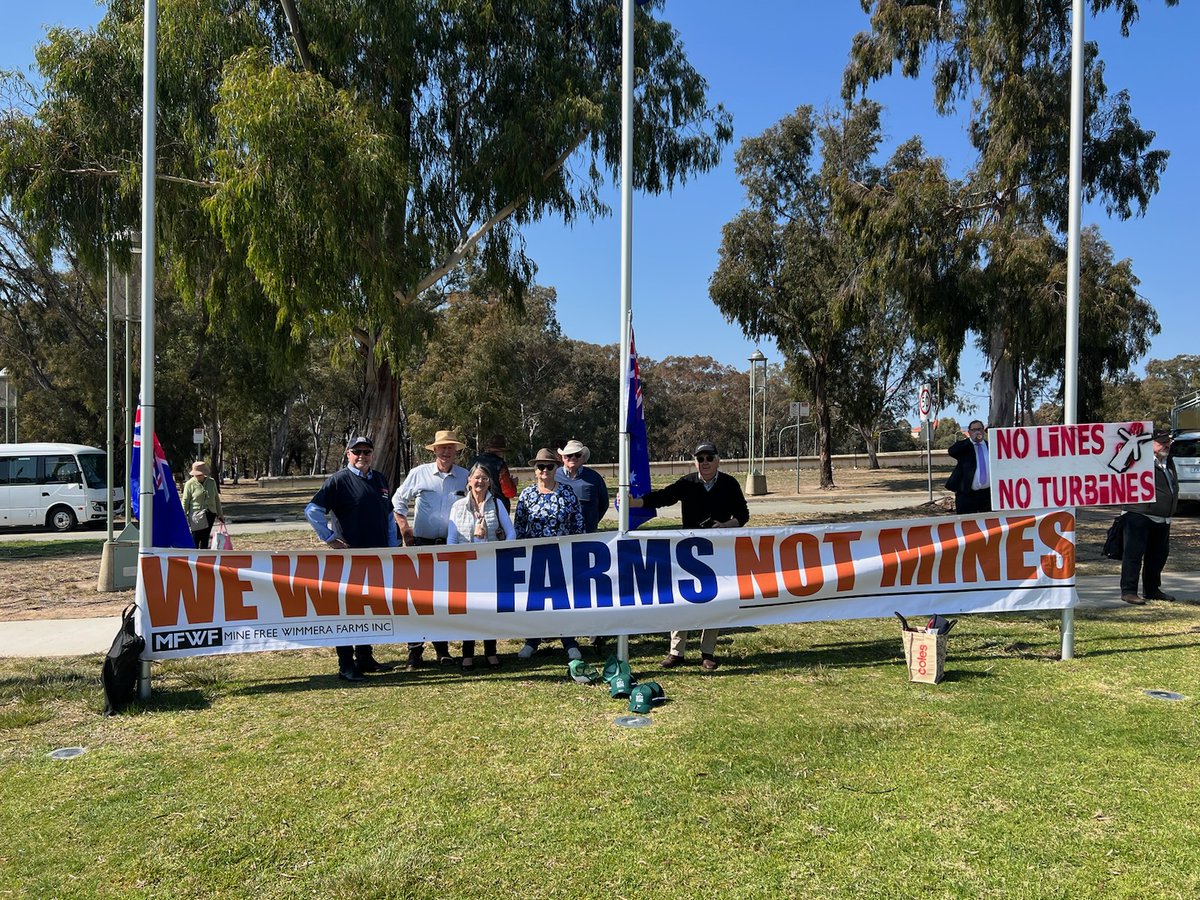 GPA Chair Barry Large and other GPA reps are in Canberra today for the National Farmers'​ Federation #NationalAgRally

We stand with and advocate for our farmers and join to to tell all parliamentarians ahead of the next election that they should listen to farmers,