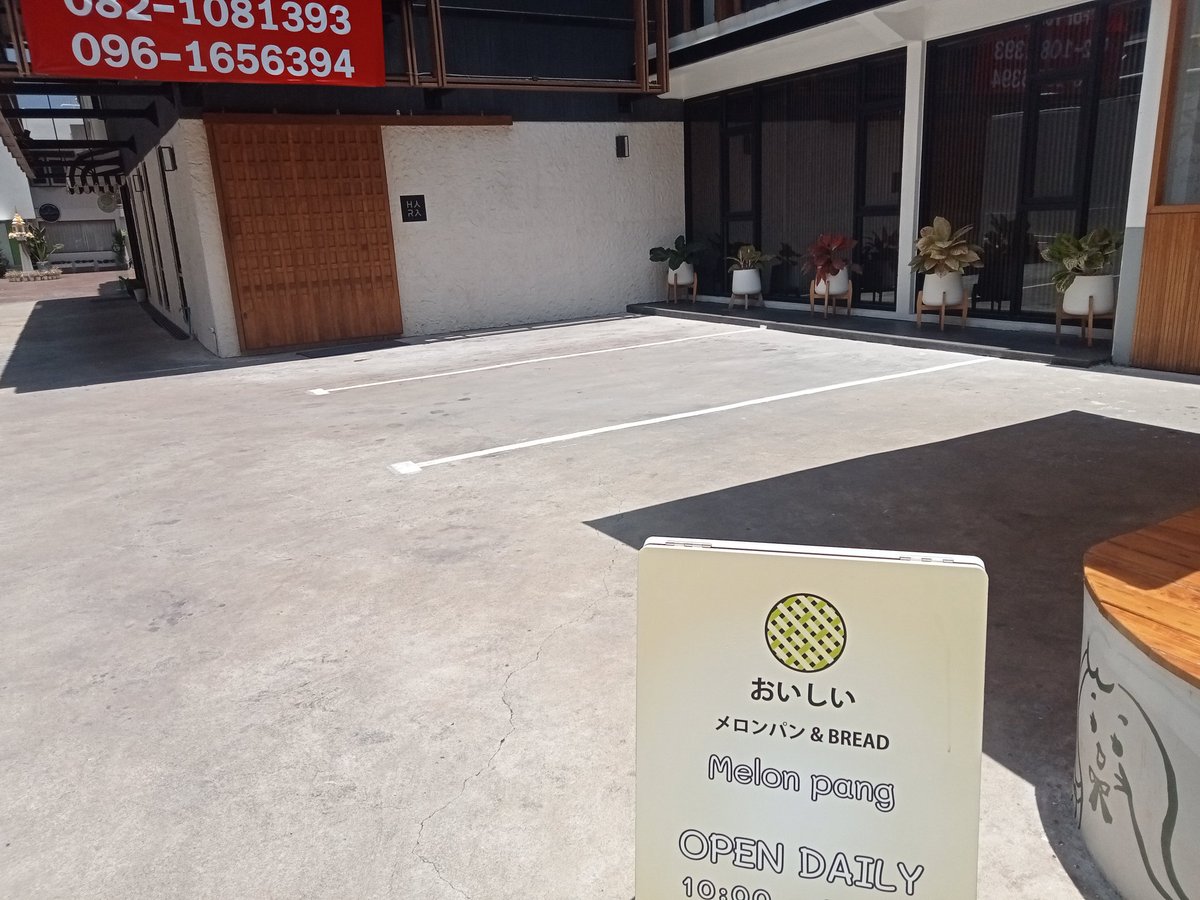 TYoshiuji7052's tweet image. おはようございます😊
今月のショップスケジュールです。😁
駐車場あります。デリバリーは3社登録しています。グラブ、フードパンダ、ラインマンです。😁melonpangで検索！
プロモーションの確認して下さい😁今日も素敵な1日をです。😍
#melonpang#スクンビット23#Bread #BangkokBakery #Asoke #Frenc