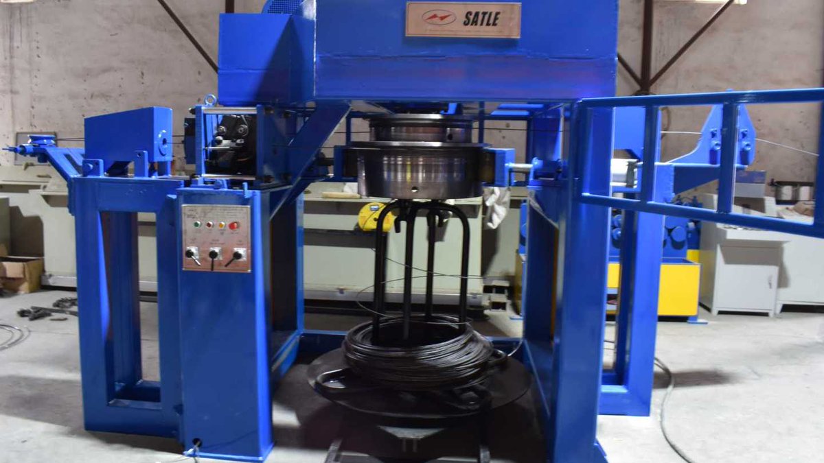 SatleMachinery's tweet image. 🔧 Revolutionize your wire drawing process with our Dual Drum Inverted Wire Drawing Machine with Shell Stripping!  Discover more: yx.300.cn/shuturl 🌟 #WireDrawingInnovation #EfficientManufacturing #PrecisionProcessing