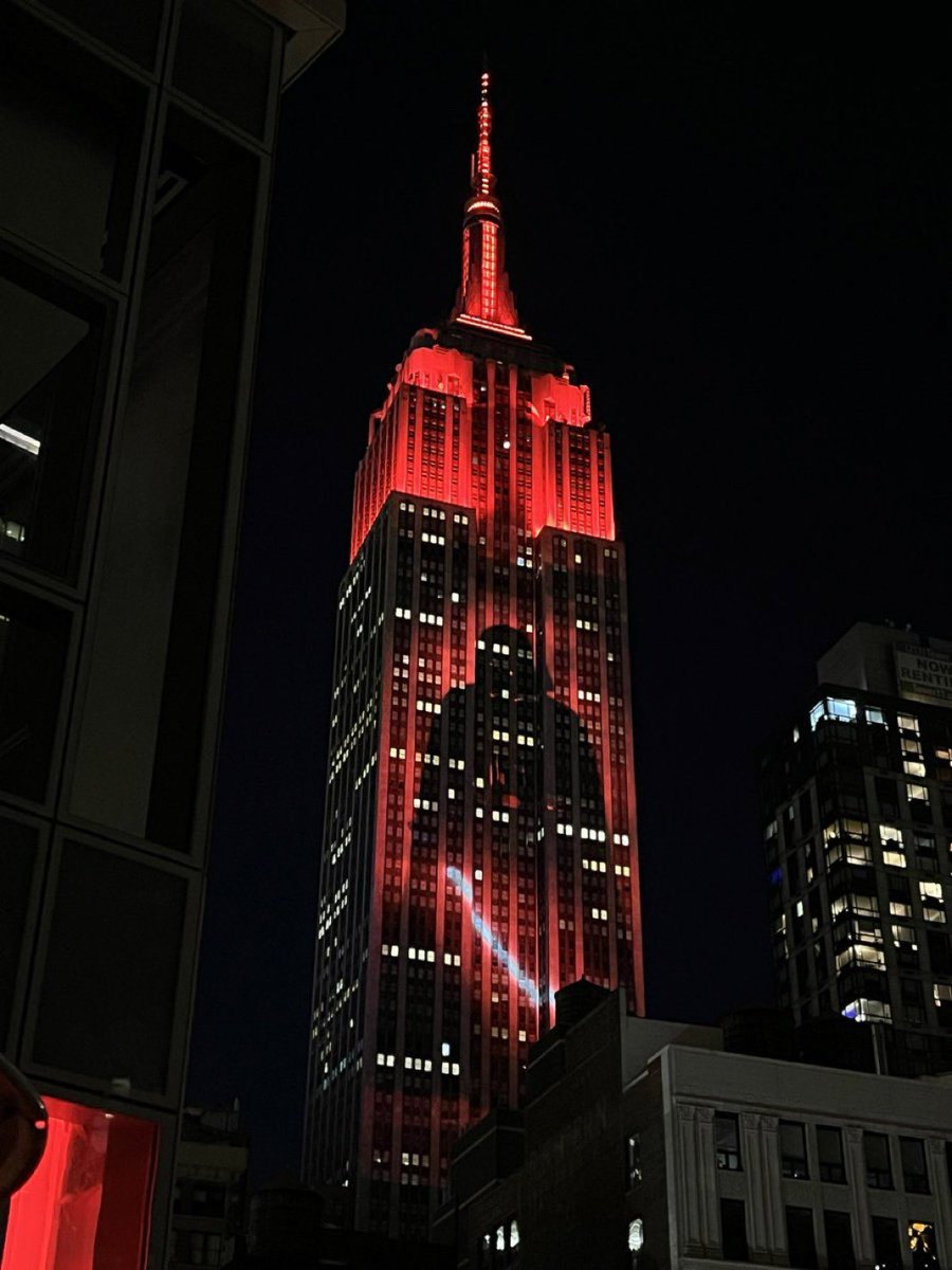 The Empire State building honored James Earl Jones 🕊️🙏
