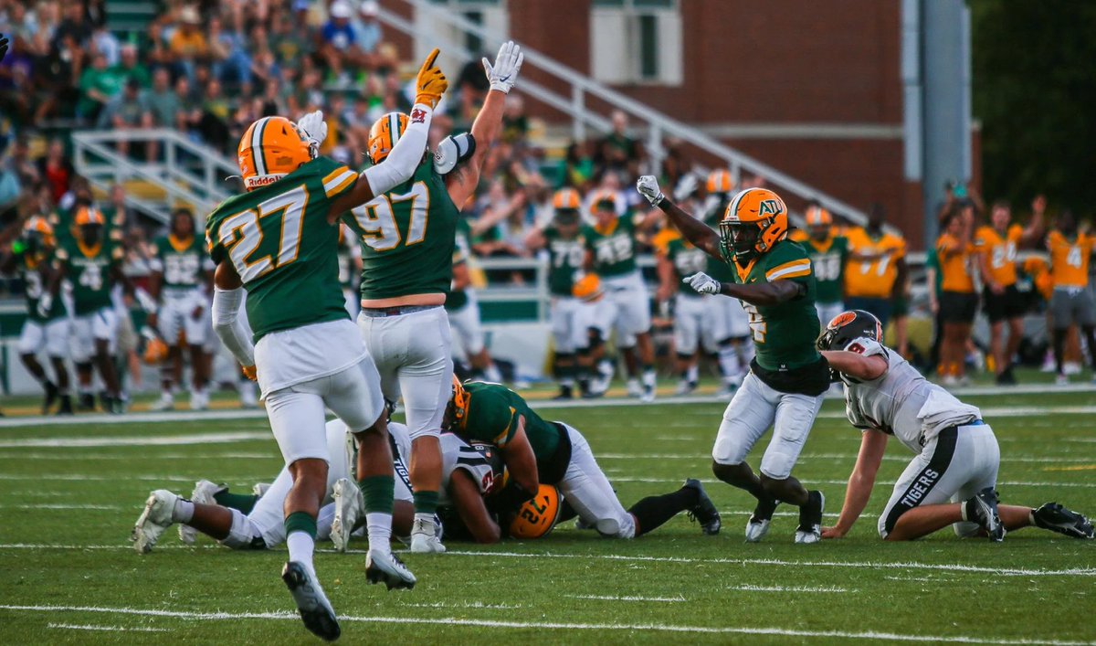 Marshon Jordan (@marshonjordan) on Twitter photo After a great conversation with <a href="/CoachSirrArchie/">Aaron Archie</a> im truly blessed to receive a Offer from UniversityOf Arkansas Tech <a href="/PBZebrasFB/">Zebra Stripes</a> <a href="/CoachMike2Will/">Coach Mike Will</a> <a href="/ArRecruitingGuy/">Richard Davenport</a> <a href="/RRainwater1037/">Randy Rainwater</a> <a href="/sully7777/">Steve Sullivan</a> <a href="/Rivals/">Rivals</a> <a href="/247Sports/">247Sports</a> <a href="/On3Recruits/">On3 Recruits</a> #RecruitTheZs <a href="/tctabler/">PrepRedZoneTom Tabler</a> <a href="/ARPrepSports/">Arkansas Prep Sports</a> <a href="/prepsrecruit/">Preps Recruiting</a> After a great conversation with <a href="/CoachSirrArchie/">Aaron Archie</a> im truly blessed to receive a Offer from UniversityOf Arkansas Tech <a href="/PBZebrasFB/">Zebra Stripes</a> <a href="/CoachMike2Will/">Coach Mike Will</a> <a href="/ArRecruitingGuy/">Richard Davenport</a> <a href="/RRainwater1037/">Randy Rainwater</a> <a href="/sully7777/">Steve Sullivan</a> <a href="/Rivals/">Rivals</a> <a href="/247Sports/">247Sports</a> <a href="/On3Recruits/">On3 Recruits</a> #RecruitTheZs <a href="/tctabler/">PrepRedZoneTom Tabler</a> <a href="/ARPrepSports/">Arkansas Prep Sports</a> <a href="/prepsrecruit/">Preps Recruiting</a>