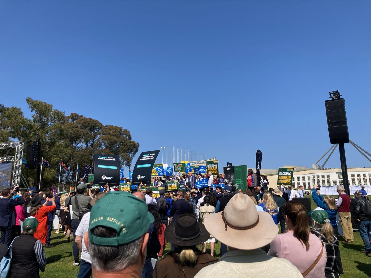 Picture sent from a <a href="/NSWFarmers/">NSW Farmers</a> member at #NationalAgRally today. 

Spirits are high!