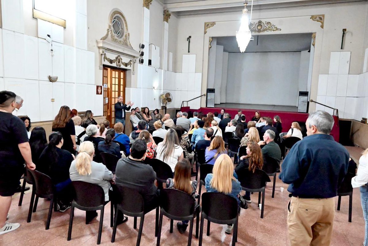 ¡En movimiento! Nos reunimos con parte del equipo de Capital y analizamos lo sucedido en los últimos meses. Escuché cada palabra y una de las coincidencias es pedirles a nuestros legisladores nacionales que voten siempre a favor de los jubilados y los sectores más perjudicados.