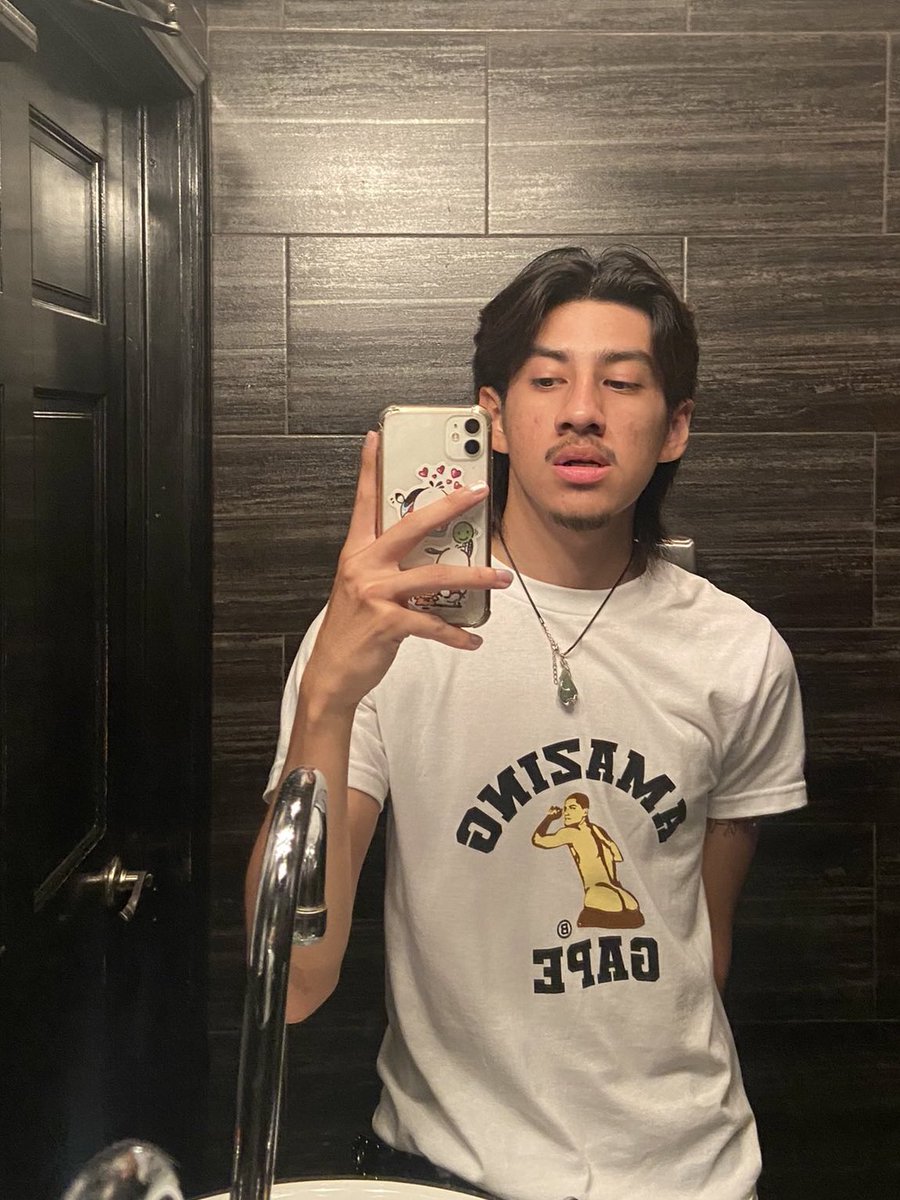 eyesondami's tweet photo. do i bring him back? https://t.co/PUhKxo9jBj