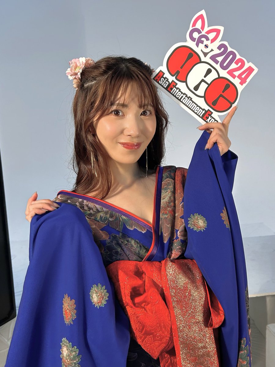 ayakayamagishi_'s tweet photo. 本日より、11月のタイでのイベントの
第二弾チケット販売がスタートします🎫👏

枚数限定のチケットもあるので
詳細は公式アカウントをチェックしてください💫
チケットのスタンバイ日本時間13:00〜
販売スタートが14:00〜です！
→ https://t.co/51qv28Nkzu←

みなさまにお会いできることを楽しみにしています🙏🇹🇭✨
@AACF_2024
#AEE2024 #AACF2024