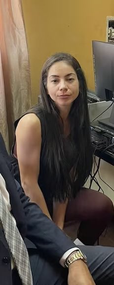 <a href="/sara_dihl/">✨ Sara Dihl ✨</a> Con Photoshop / en la vida real 🤣