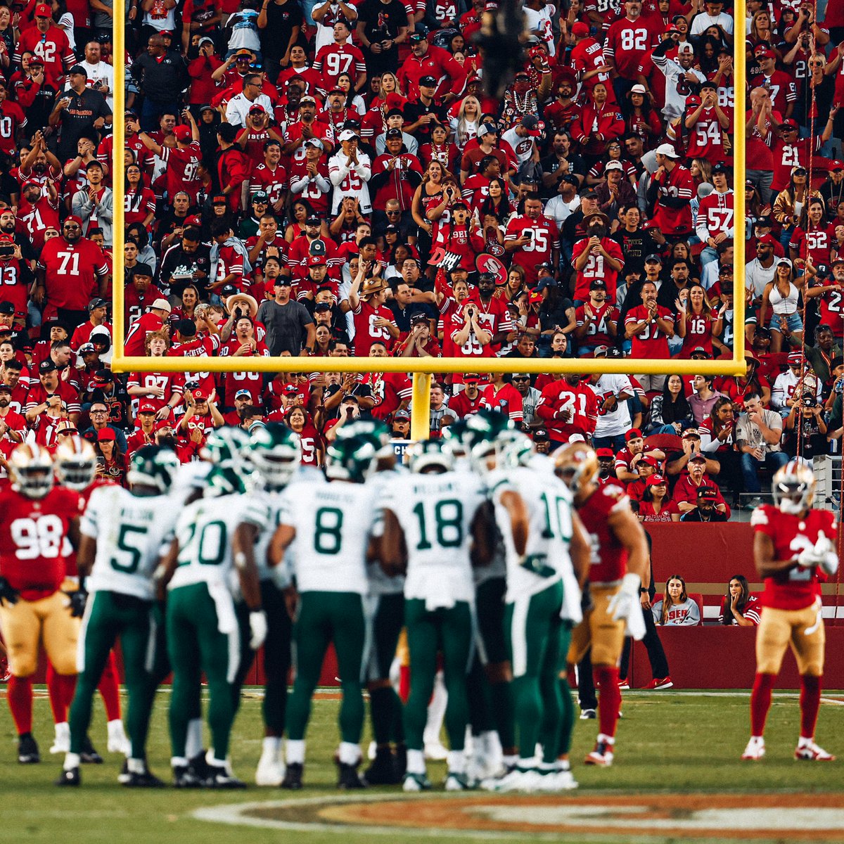 49ers's tweet photo. There's no place like home ❤️💛 https://t.co/RhzgTtzkyH