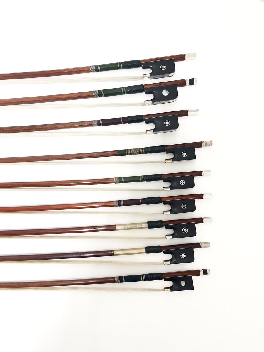 yamano_strings's tweet photo. 【新入荷❗️】
国産人気ブランド #Archet 弓が大量入荷🙌フレンチボウの伝統と品質を受け継ぎ製作され、力強さとしなやかな弾き心地、優れた操作性、美しい音色が #アルシェ の魅力。今ならヴァイオリン弓、ヴィオラ弓、チェロ弓総数30本以上から弾き比べいただけます🎻ぜひご来店お待ちしております🤗 https://t.co/8VBBDvfLII