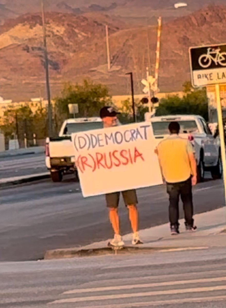 PeteDominick's tweet photo. A couple of weeks ago I heard @benwikler say to go swing states and volunteer. So here I am getting started in Nevada. Tomorrow I’ll attend voter registration and start knocking doors. Be the change. Do the work. Elect Democrats. https://t.co/9AULuZHYeo