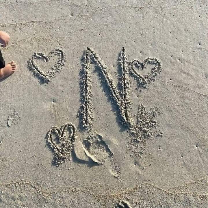 NehaalSy's tweet photo. لست بحاجة إلىٰ إثبات قوتك
في التعامل مع الحياة، لست بحاجة إلىٰ دهس نفسك عشرات المرات كي تُثبت شجاعتك، أو ذكائك، أو قدرتك علىٰ الصمود، لست بحاجة لتبرير تصرفاتك، مشاعرك وعفويتك، أنت إنسان ولديك حدود في قدرتك ، لا تكلف نفسك فوق طاقتها ولا تقتل طبيعتك بالتبرير 👌🏻
#Nehaal💌 https://t.co/ksJeruGP0G
