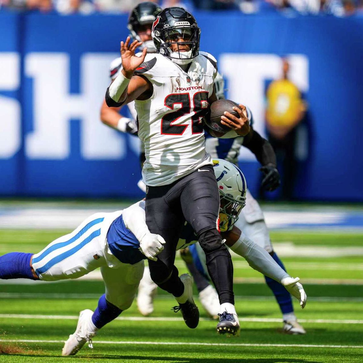 BradeauxNBA's tweet photo. The Rushing Leader after week 1 of the NFL season 🔥 https://t.co/a42KTHSRAM