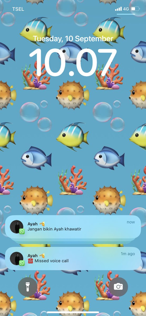 jiminteknik's tweet photo. hari ini, Leá cuma ada try out buat ujian nasional dua bulan lagi. jam 9 suruh si Ayah jemput. Pas di sekolah, Léa ternyata udah gak ada. bikin Ayah panik setengah mati #kilki https://t.co/4TA7HgUXLC