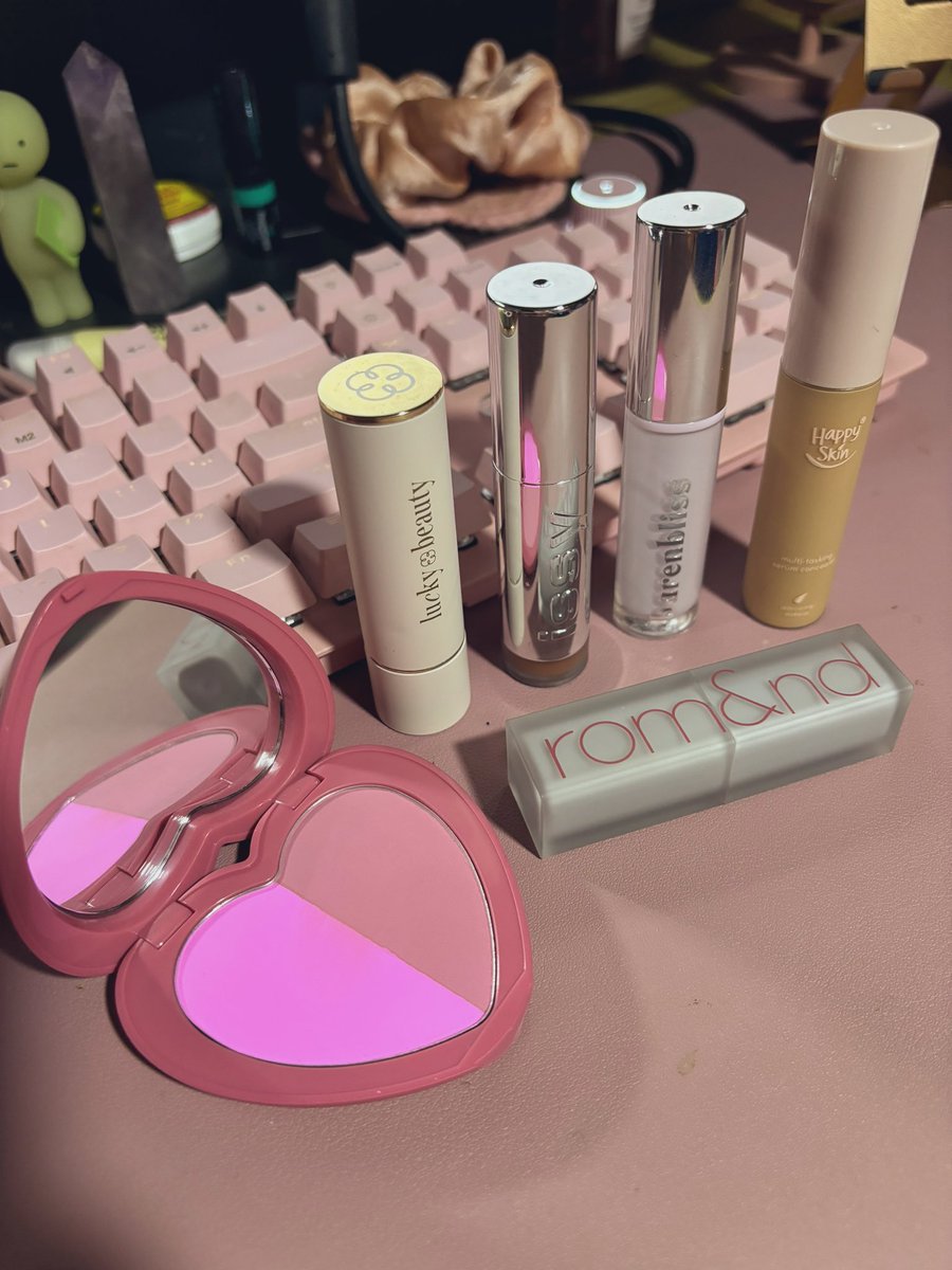 nyx༄ tweet media