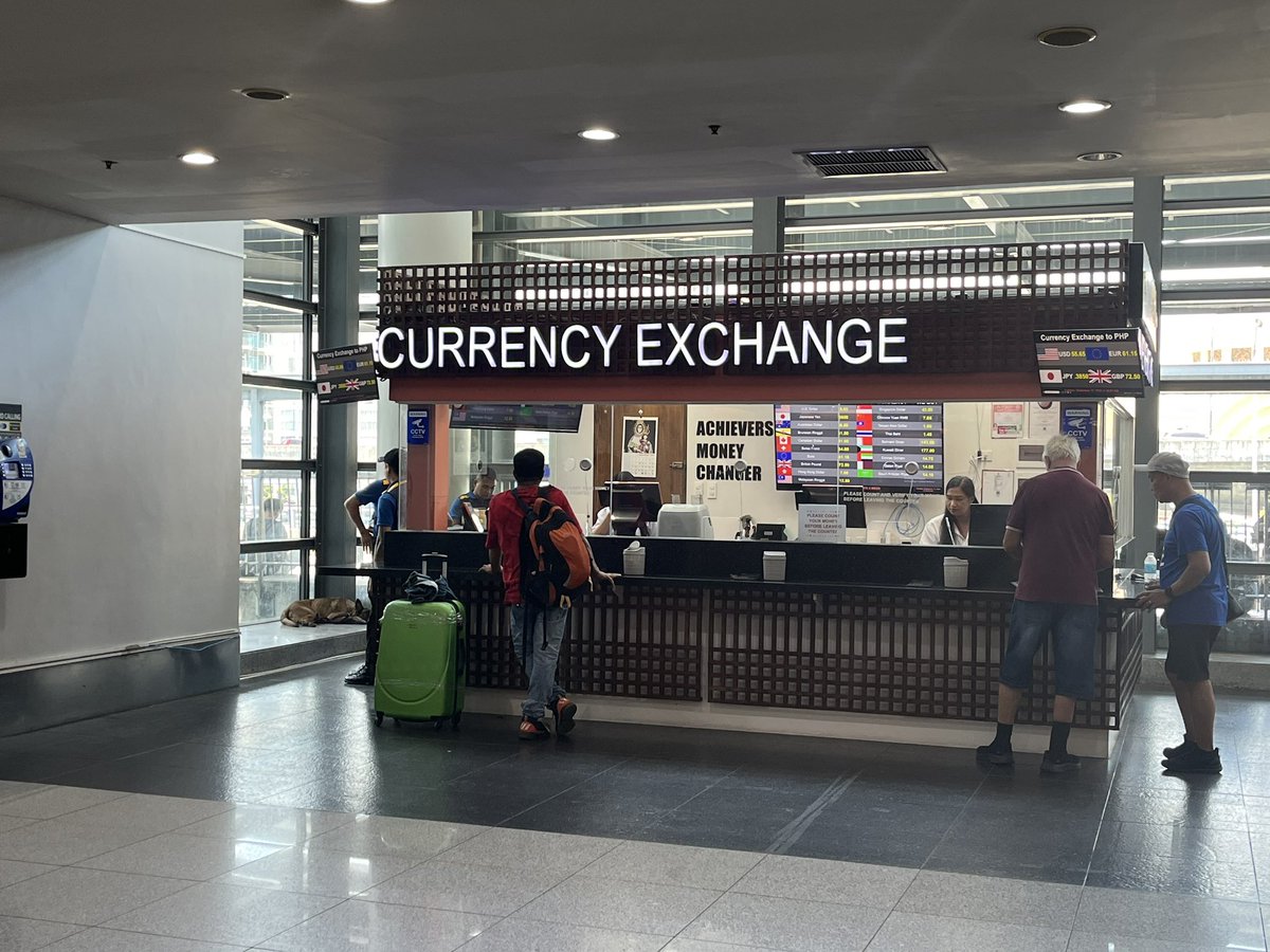 これからマニラ行かれる人へ
ニノイ・アキノ国際空港T3のここレート高くておすすめだよん！