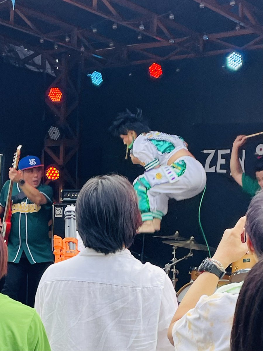 soratouta3's tweet image. ステージは狭すぎる！
お客も一緒にライブ！

2024/09/07
#グリフェス #Vanityyy #銭楽