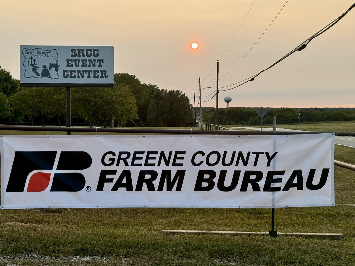 John_C_Russell's tweet photo. Greene County @MOFarmBureau hosted another terrific Membership Appreciation Night. 

This year, two families were presented a Century Farm Award. This award recognizes farms that have been in the same family for 100 years.  Congratulations to the Feemster and McCroskey families. https://t.co/uYVcdDmQNX