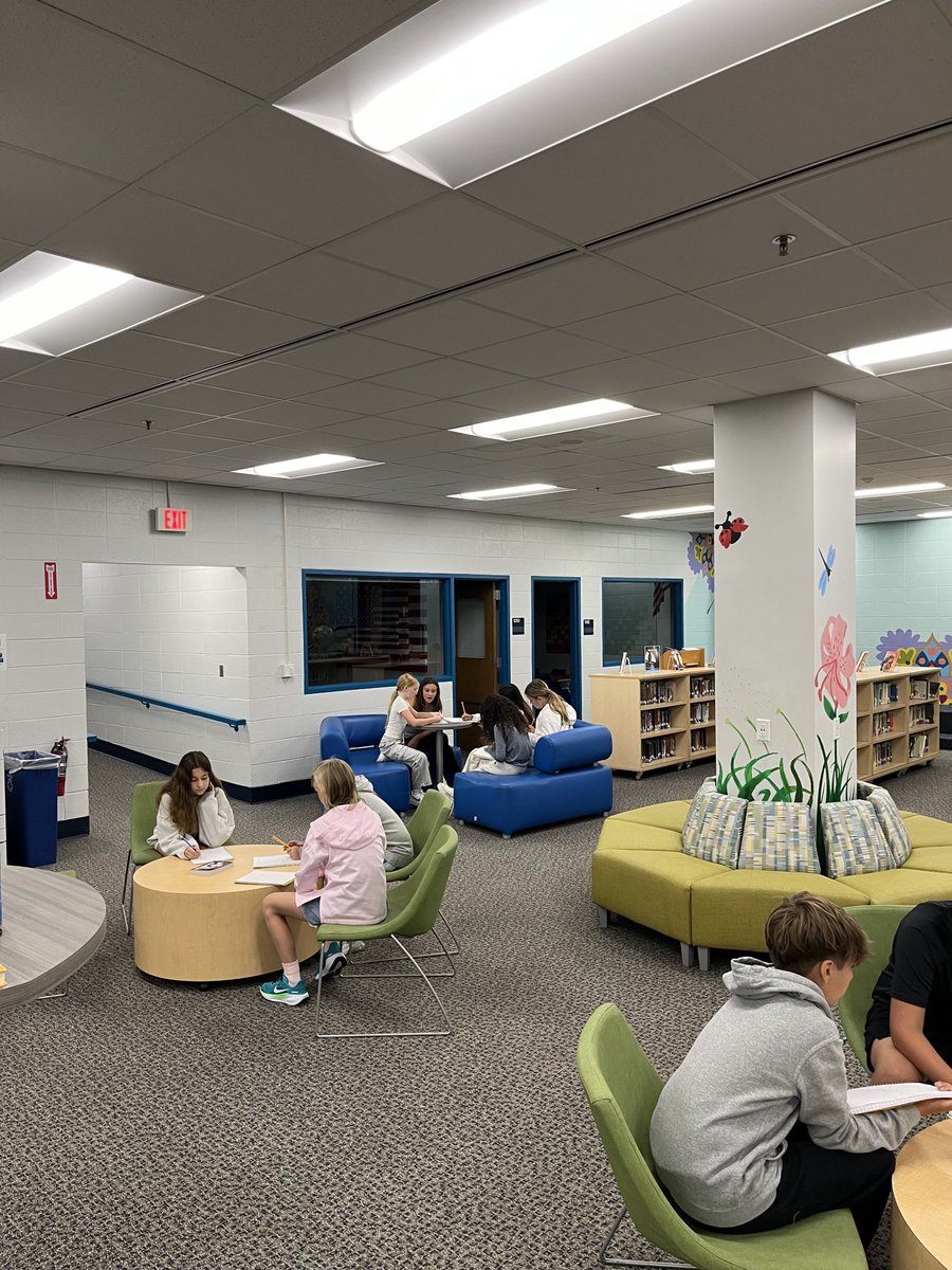 Wisconsin Hills Middle School tweet media