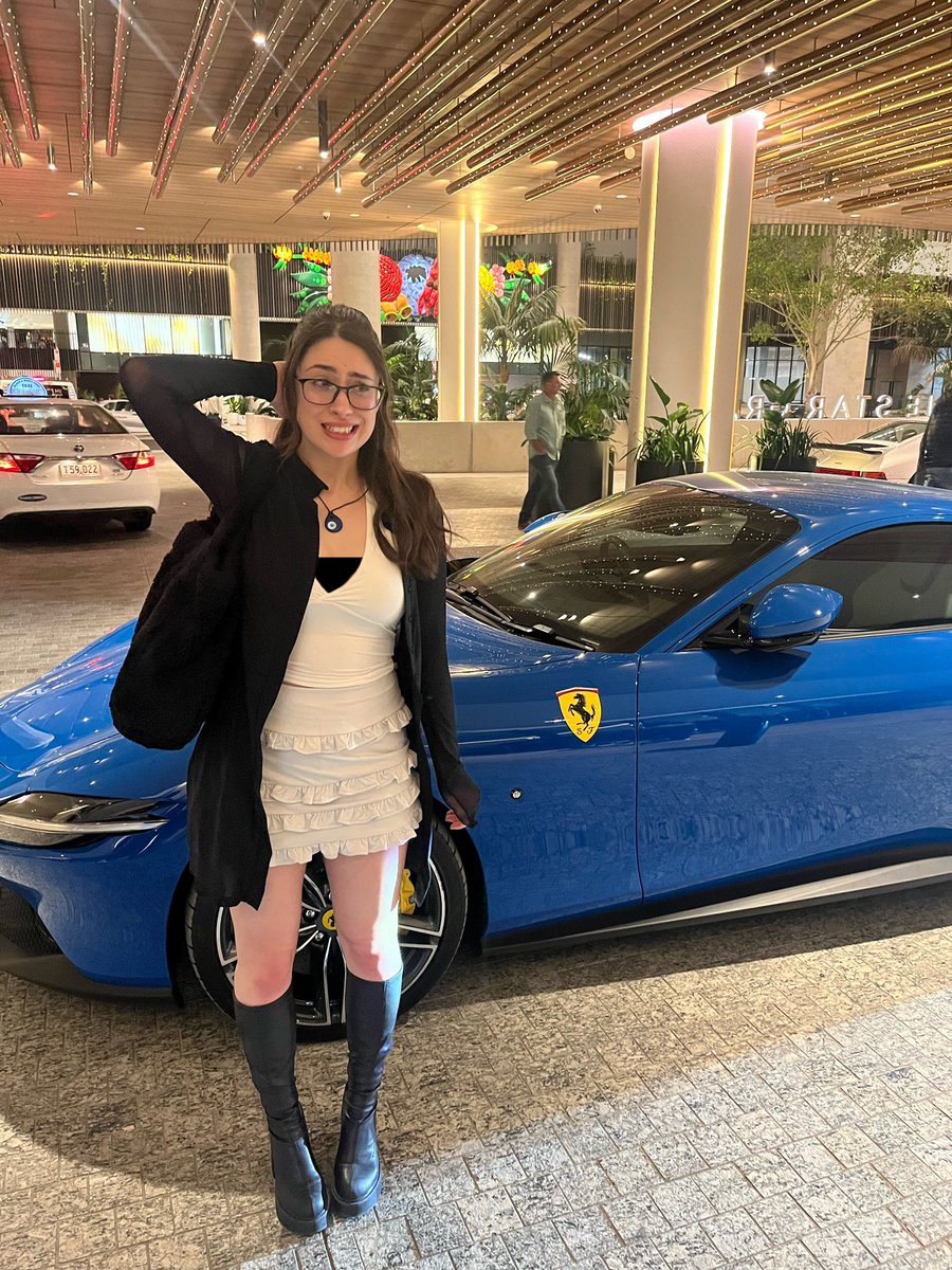 selma😜 tweet media